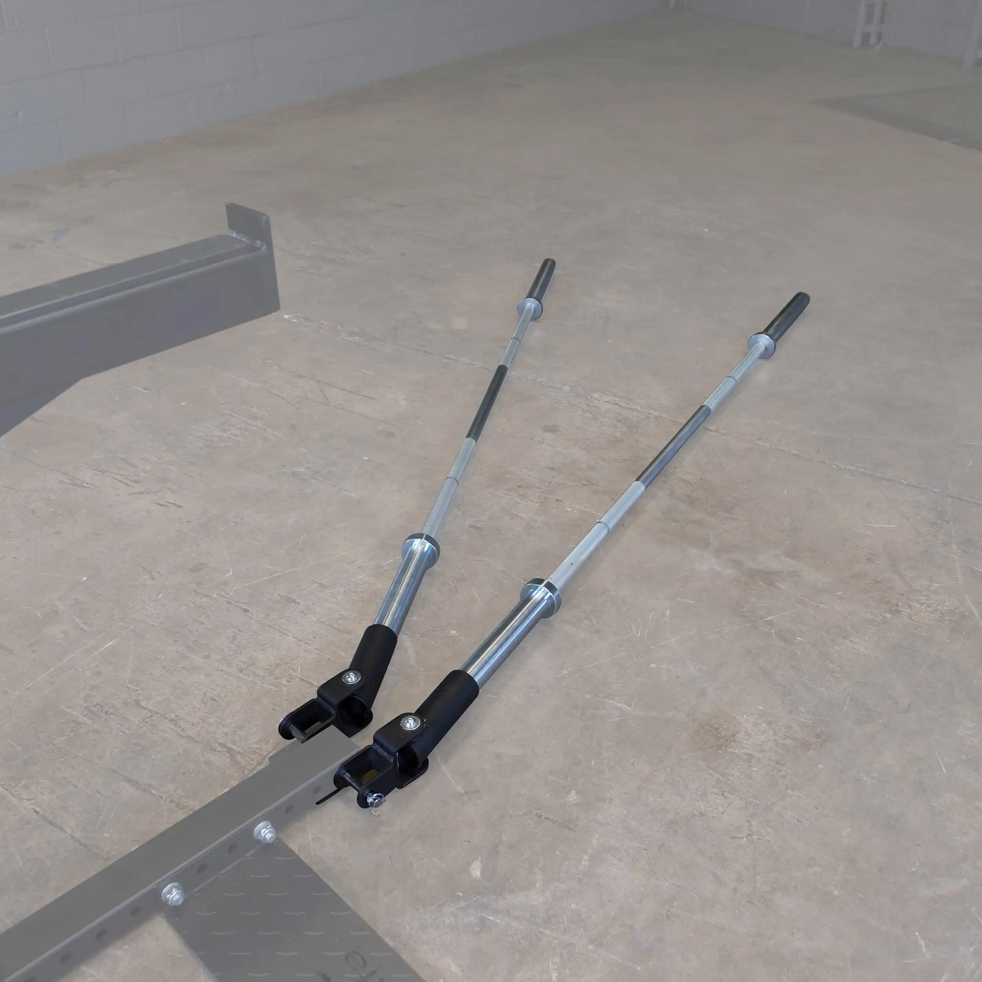 Body-Solid Pro ClubLine Dual T-Bar Row Platform SPRTB featuring two adjustable handles on a gym floor.