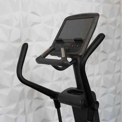 Muscle D Fitness Commercial Elliptical Trainer