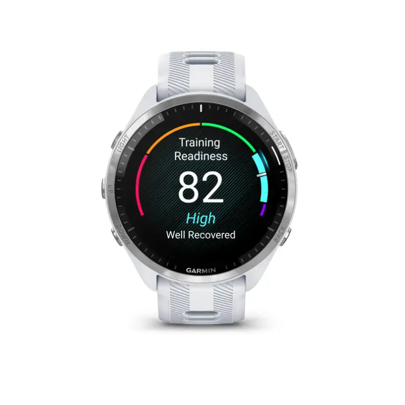 Garmin Forerunner 965 Whitestone – display close-up with training stats