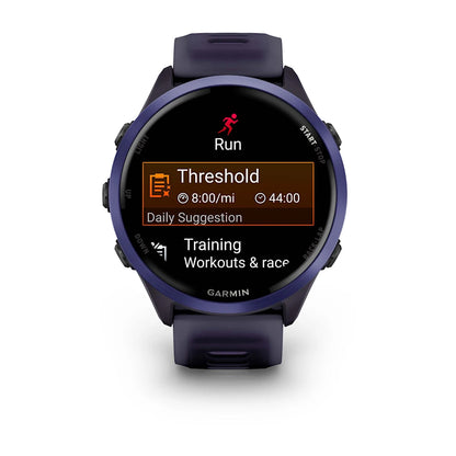 Garmin Forerunner 570 47 mm Indigo – clasp hardware macro