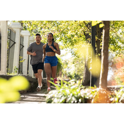 Garmin Forerunner 570 Raspberry 42 mm – rear clasp detail