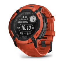 Garmin Instinct 2X Solar Flame Red – side profile of rugged red case and buttons