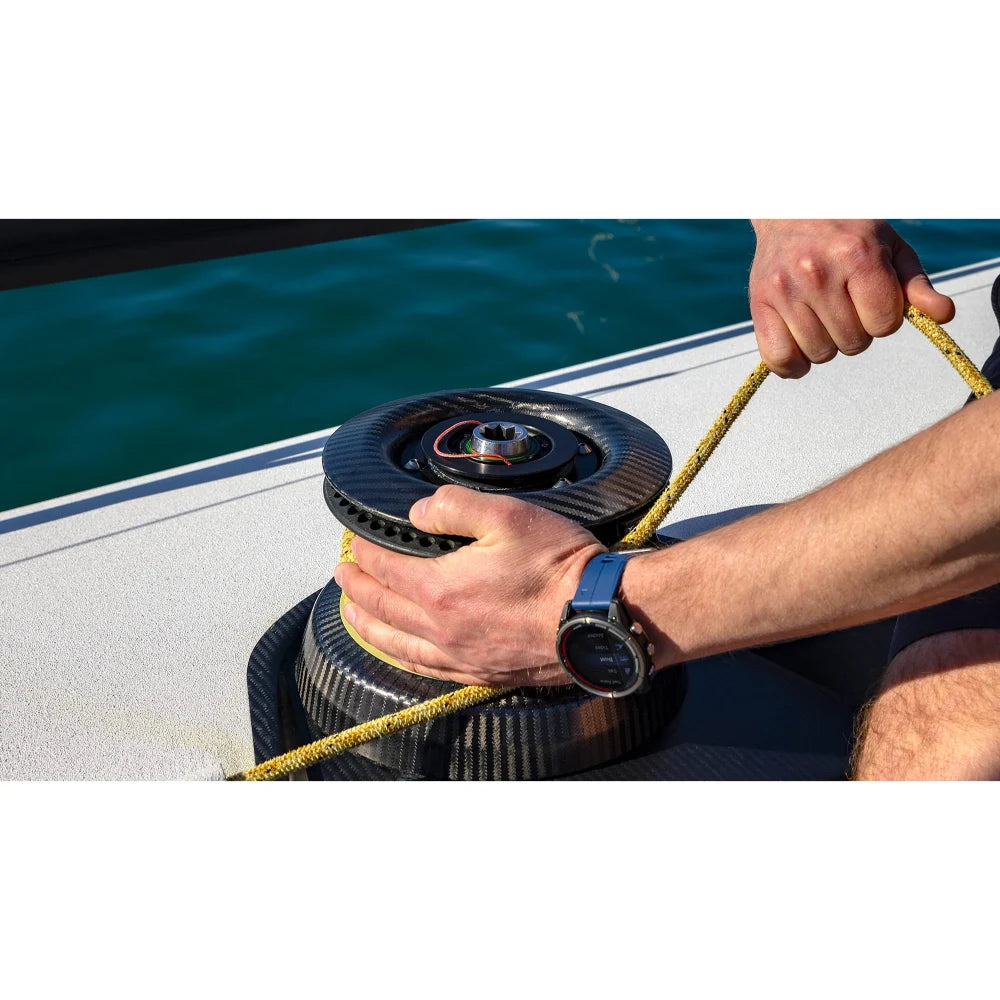 Garmin quatix 8 51 mm – rear sensor close-up