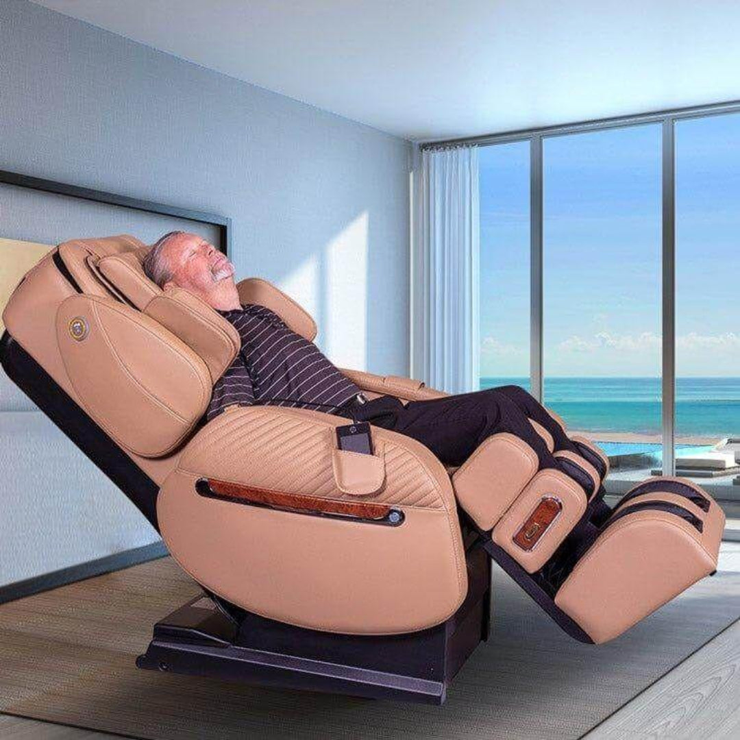 Luraco I9 Max Plus Billionaire Edition Medical Massage Chair User