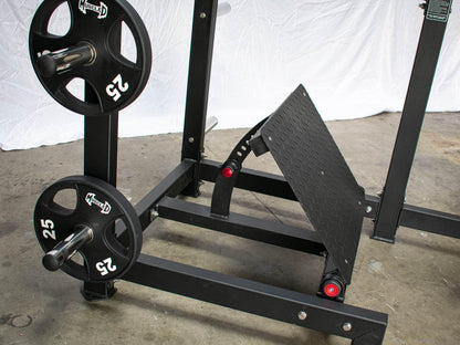Muscle D Fitness Excel Pendulum Squat Machine