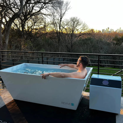 Revive 3 Person Traditional Sauna & Acrylic Plunge