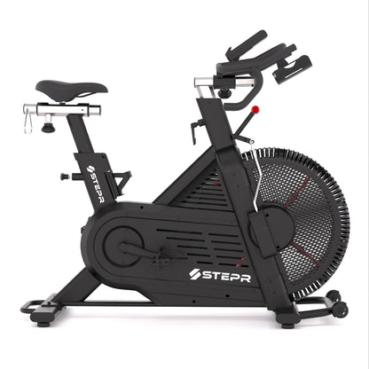 STEPR Cycle XL – close-up of interactive touchscreen console streaming immersive spin class with real-time performance metrics
