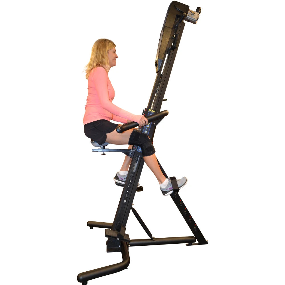VersaClimber SMMRM Sports Rehab – therapist assisting athlete on rehab climber during recovery session