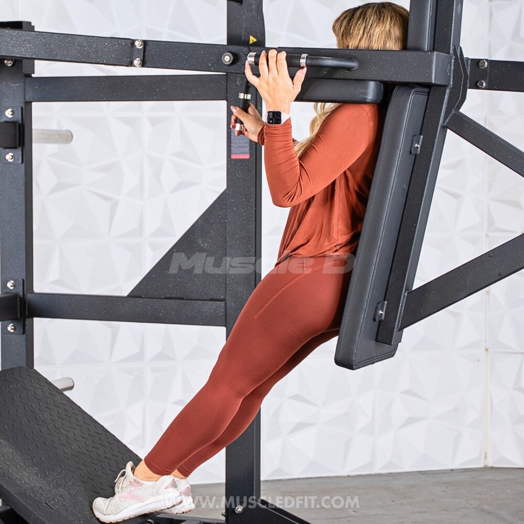 Muscle D Fitness Excel Counterbalanced Pendulum Squat