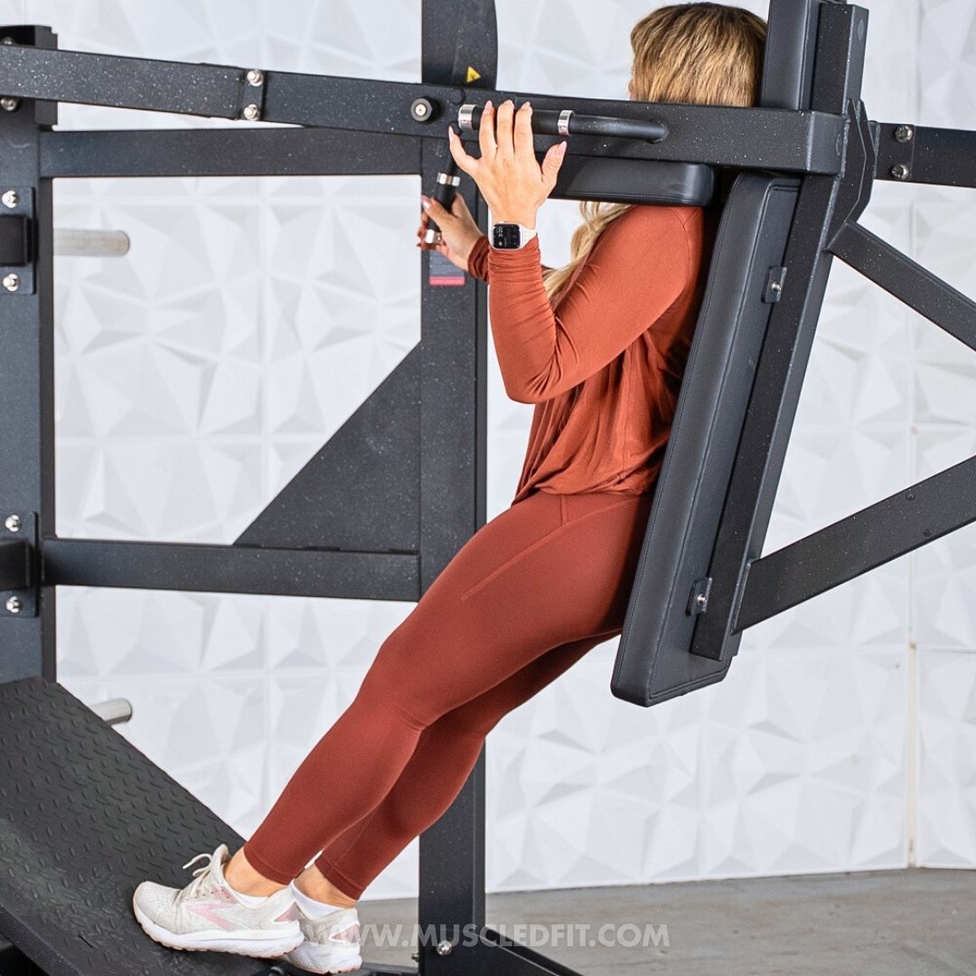 Muscle D Fitness Excel Counterbalanced Pendulum Squat