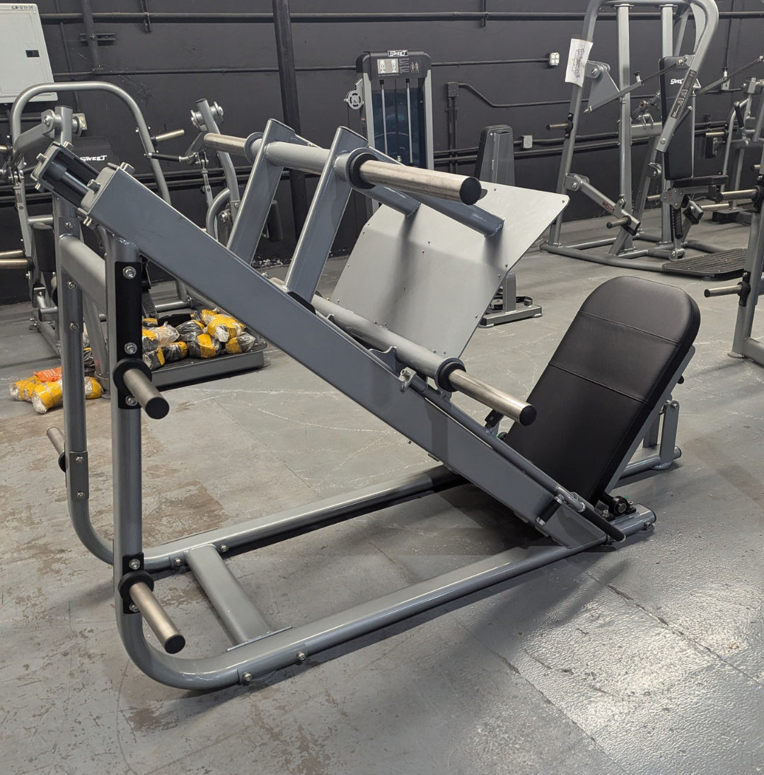 Muscle D Fitness Sweet Leg Press
