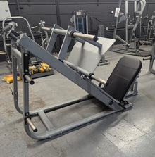 Muscle D Fitness Sweet Leg Press