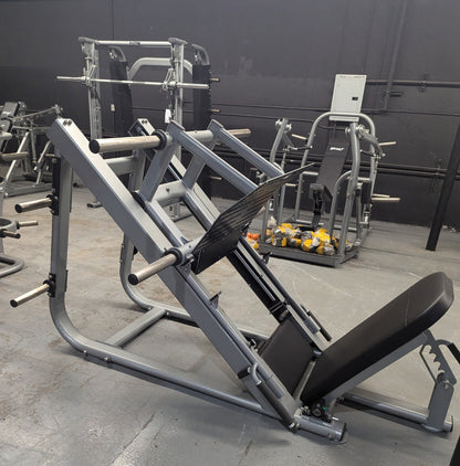 Muscle D Fitness Sweet Leg Press