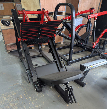 Muscle D Fitness Sweet Leg Press