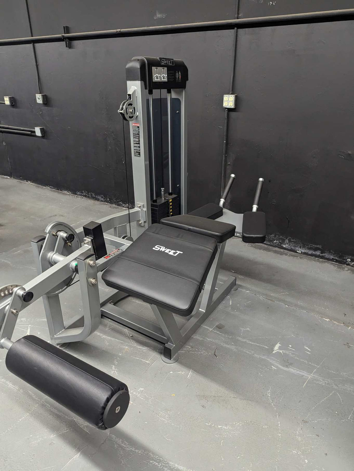 Muscle D Fitness Sweet Prone Leg Curl
