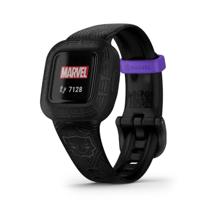 vívofit jr. 3 Black Panther band – angled shot of screen and comic-style pattern